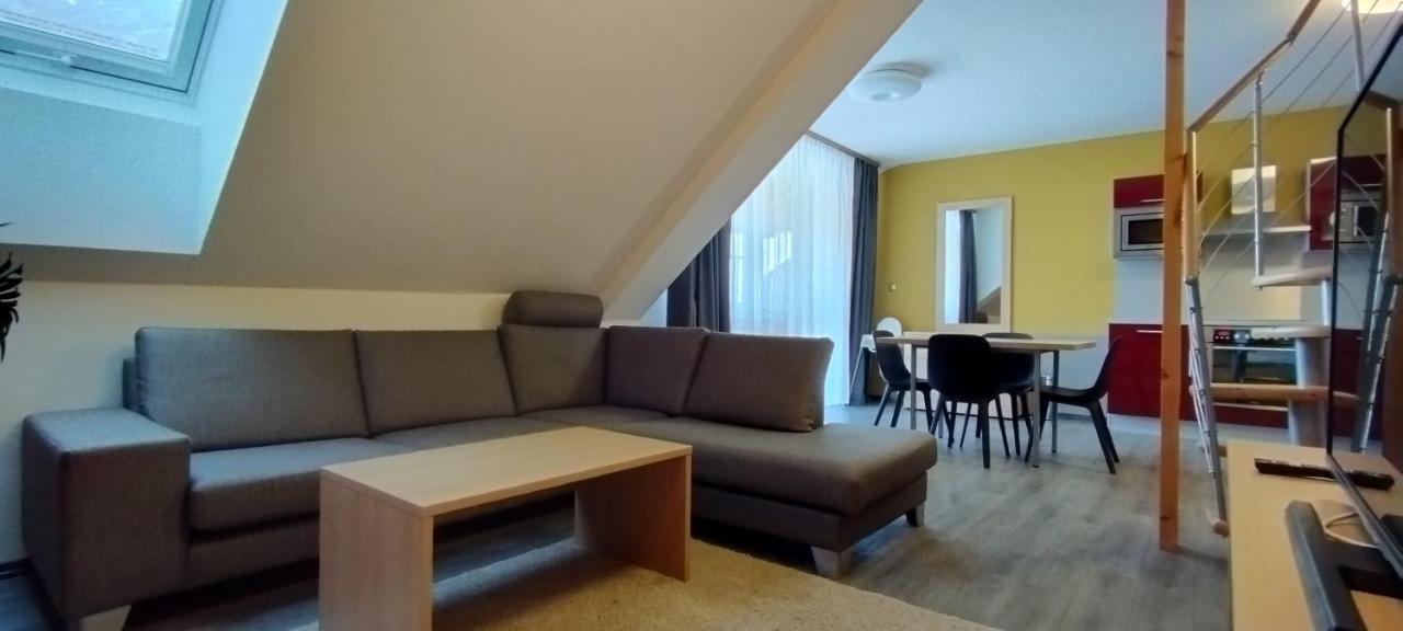 Jbx Resort Hotel Albatros Přední Výtoň Kültér fotó