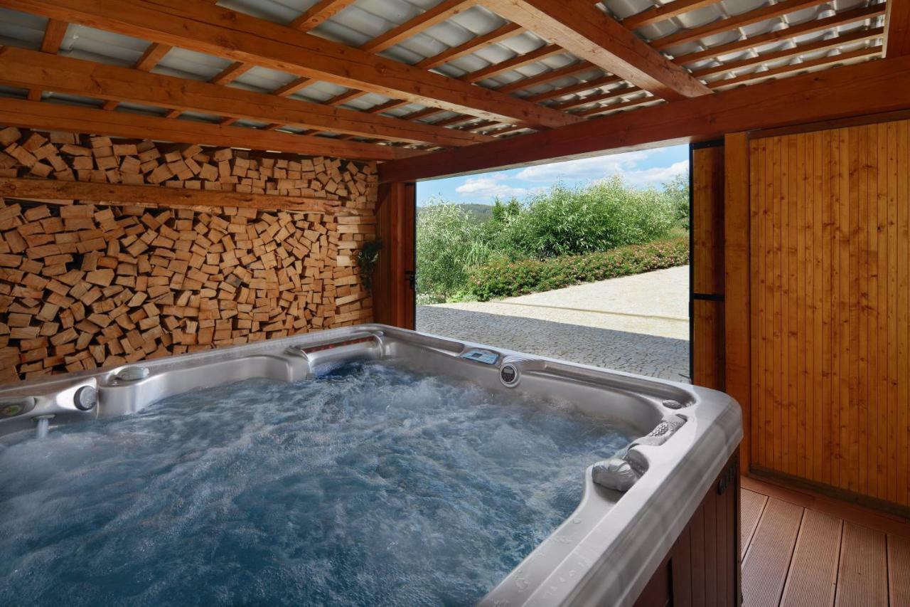Jbx Resort Hotel Albatros Přední Výtoň Kültér fotó